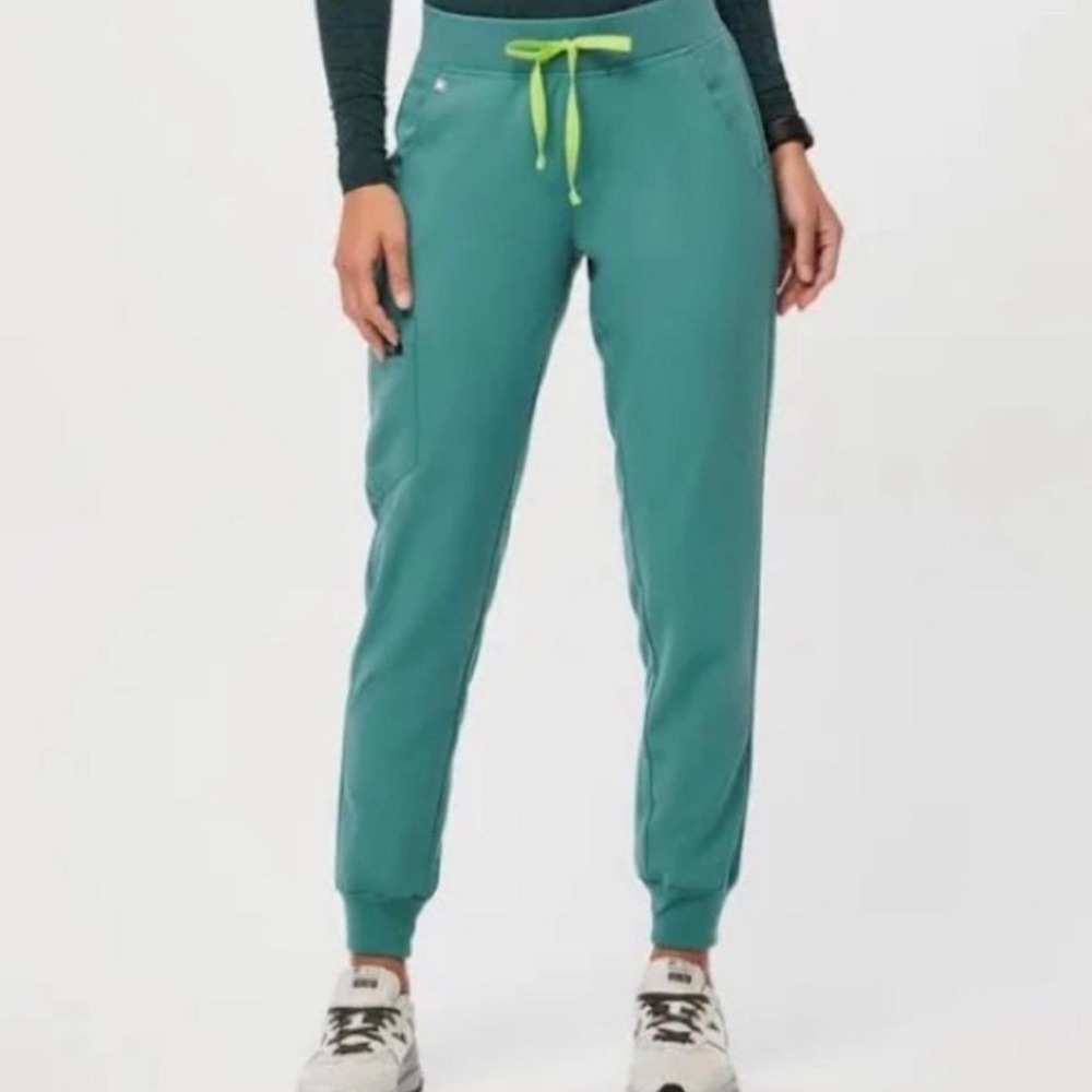 Figs Zamora Jogger Scrub Pants Cactus